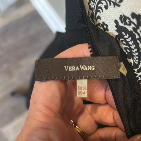 Vera Wang one shoulder gown - Picture 6 of 13